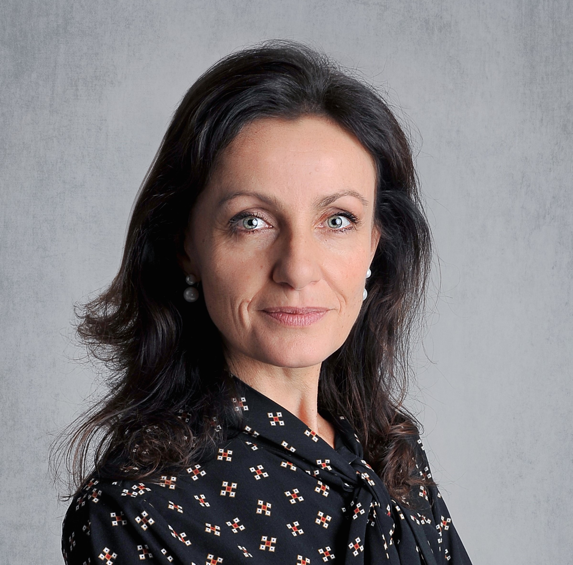 You are currently viewing Portrait de dirigeante : Hélène FLORANT, Fondatrice et dirigeante d’INTEVA Consulting